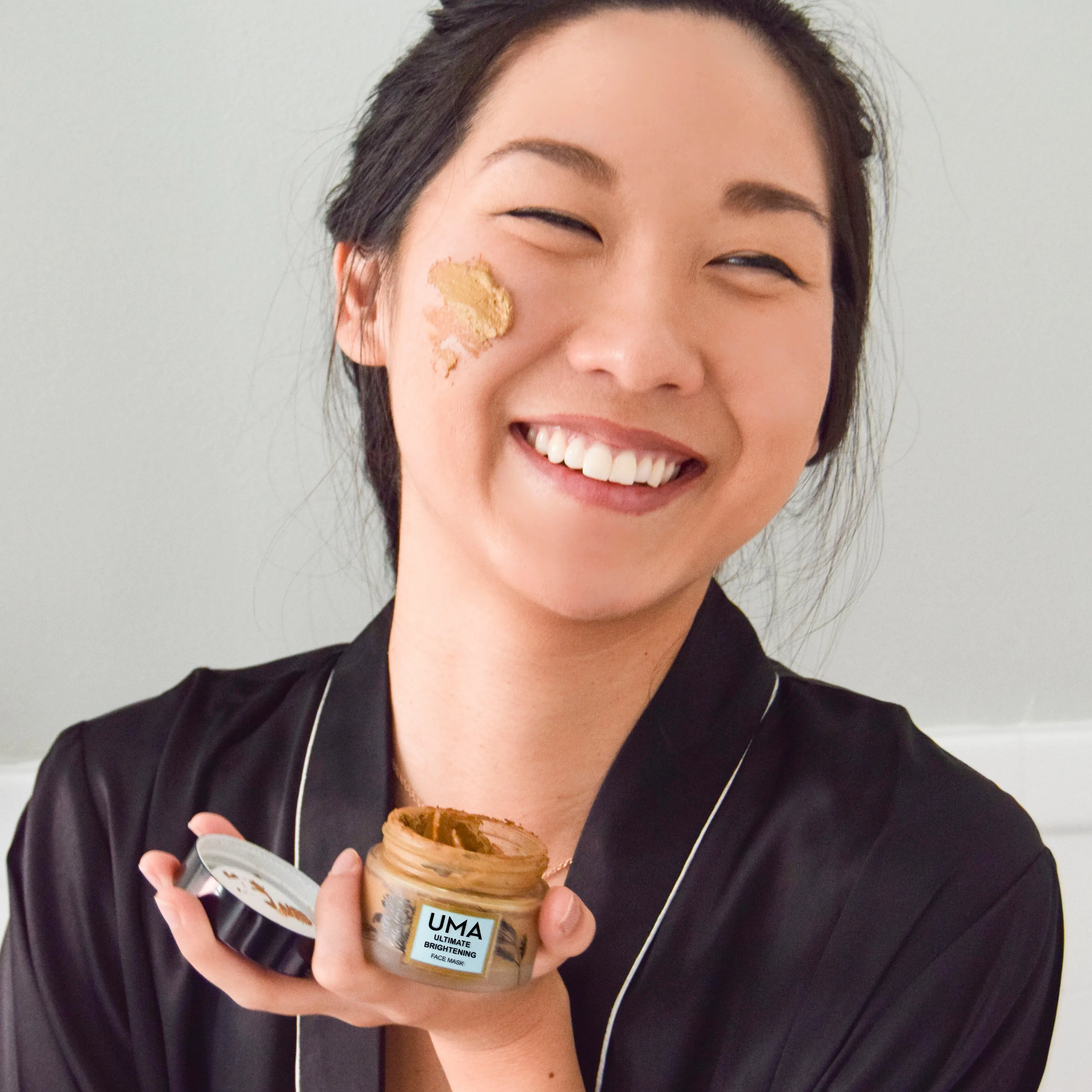 UMA Ultimate Brightening Face Mask